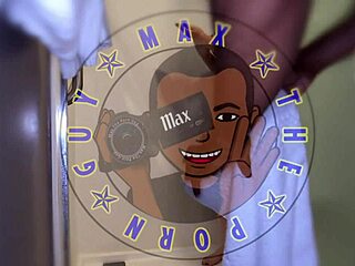 Bunny Fae玩弄紧致阴部，然后射精上面