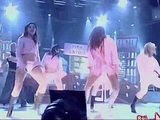 giorgia palmas sexy dance cdlive 😍