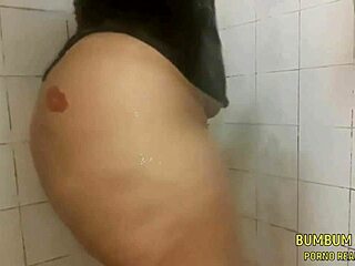 shaving my tight pussy