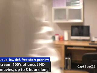 Загарата латино путка на Jasmine Roses разпитвана с играчки 😏