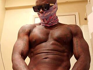 Hallelujah Johnson Worships Huge Bbc In Humiliation