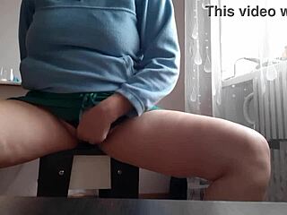 Secretary Relieves Stress By Masturbating At Her Workplace In Miniskirt