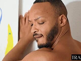 pretty shemale daisy taylor, wanna see her?