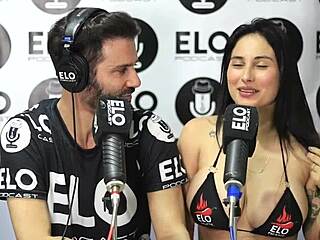 Entrevista con elo podcast termina con muchas preguntas picantes que me exitan jenifer play