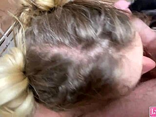 V okovih kurba dobi facijal v prhanju po umazanem govoru in dominaciji