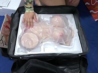 unboxing tantaly britney doll how to use