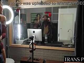 pretty shemale daisy taylor, wanna see her?