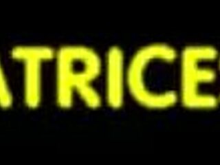 Dua Milf Hot Bermain Toy Restoran Sebelum Seks Publik