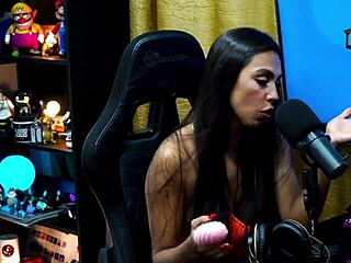 Latina Didy Reis Flashes Breasts On Podcast