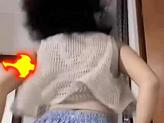 tik tok girls shaking their asses