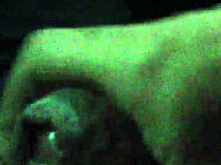 uma punheta rapidinha ouvindo musica solo