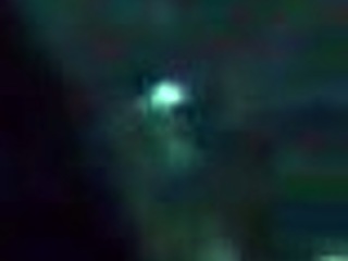 uma punheta rapidinha ouvindo musica solo