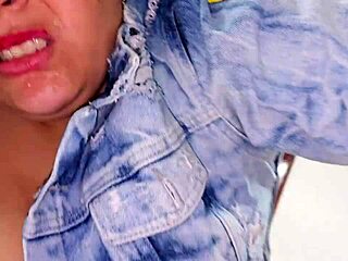 Having rich and delicious anal sex with this golden blonde latina, her hair is so golden! 😍🍑