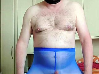 Having fun in blue leggings with massage and toe play