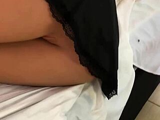 Hot student gives deep blowjob 😏