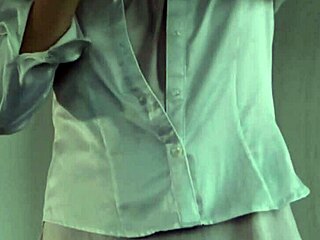 元アイドルグループ所属の危険な行為dangerous acts of a former member of the idori group 😏