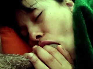 I give a homemade blowjob to bluee, swallowing cum