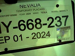 does he fuck the neighbor girl in the housing development?