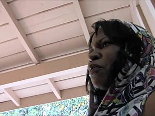 She Tried To Take It All In Her Ass But Couldn't Quite Make It