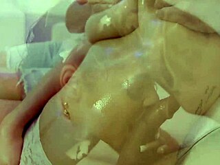 ashlyn peaks shows off huge tits during workout