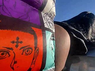 Petite ebony girl bent over for quick doggystyle fuck in car