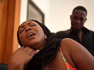 I fuck the fat ebony assistant's big ass at the office