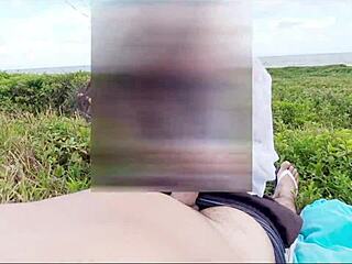 rapidinha na praia em publico with big ass blowjob 😏