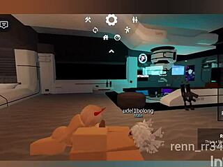 Blondýnka focí a šuká s catboyem