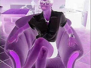 Does Krystal Swift's big tits bounce during blowjob?