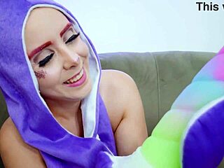 i use the unicorn anal toy crazily