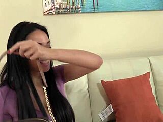 Jeg creampier ensom husmor Anissa Kate bagfra i doggy