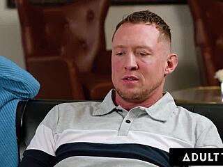 PAWG Jewelz Blu Joins Horny BF for Mutual Masturbation and Massive Cumshot!