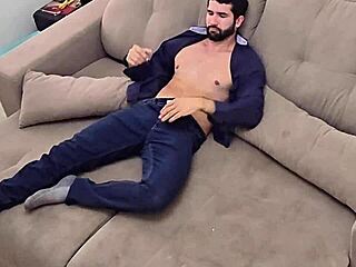 I came home and jerked off to neighbor's bodybuilder striptease.