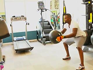 Gym Flirt Sofia Lures Rome To Fuck Her Big Pussy!