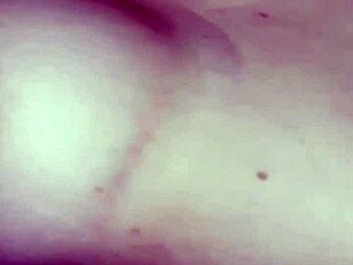 massagem na esposa pelada unfolds as amateur massage turns into sensual masturbation