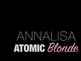 I love how this slutty wife stretches her wet pussy and ass with toys waiting for lover