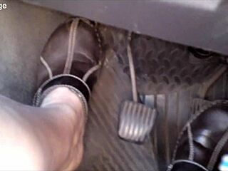 I show the best Zeraphine73 feet in car oops