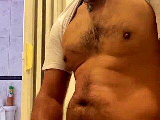 in this solo session, she dives into ANAL MASTURBATION with intense assfucking vibes