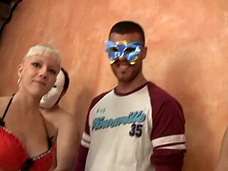 Catalana De 19 Años Y Tragadora De Lefa Compulsiva In Blonde Blowbang Bukkake With Cumshot Swallow!