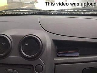 Estou fazendo uber e a mulher do meu vizinho pagou um boquete delicioso no carro pra mim