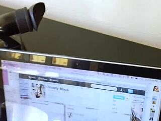 刚成年18+少女POV口交猛操高潮喷！