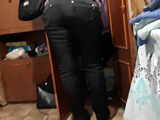 while my stepmom was cleaning the closet my girlfriend licked my pussy - lesbian illusion girls