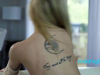 Pop Swapping Boldly with Bestie in Taboo Teen Hardcore Pussy Action