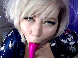 Watch Aimee Hot MILF aka AimeeParadise as the best bitch online! She fingers shaved pussy in close up solo masturbation with dirty talk and orgasm!