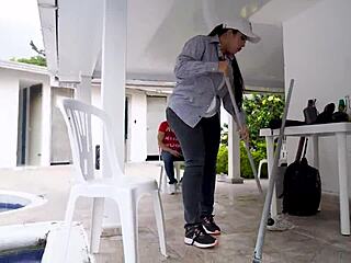 My Boss Pulls Me from Pool and Seduces Me into Sex Laluceroficial