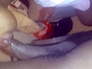 Historia de chica del barrio experta en mamadas profundas