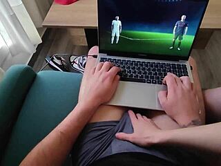 mi novio quiere jugar fifa y yo quiero jugar con su polla