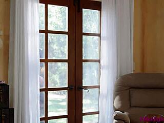 Hey, check out Kayla Paige and Nikki Sweet in this steamy couple seeking teens scene