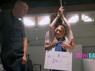 운동 몸매 빨간머리 아빠랑 금기 3P 좆나 갈망