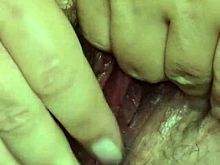 Thick preggo milf squirting hard from her big pussy 😈💦